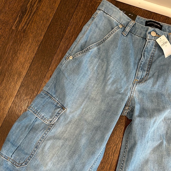 NWT Banana Republic Factory Mid Rise Cargo Jeans Size 26 (2) - Picture 2 of 5